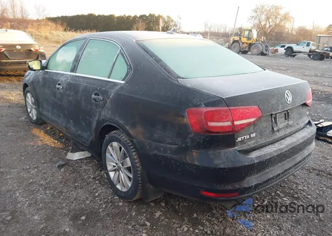 2016 Volkswagen Jetta 1.4T Se z USA, uszkodzony, nr VIN 3VWD67AJ7GM321487